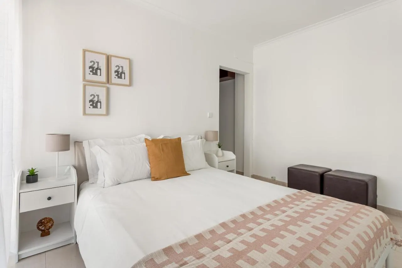 Joivy Sunny Apartment In Marvila Lisboa 0*,